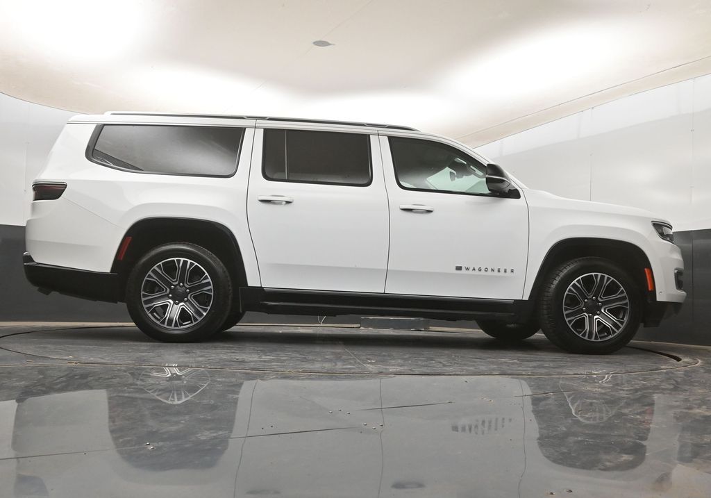 2024 Jeep Wagoneer L Series II - Photo 21