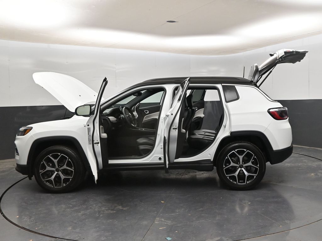 2025 Jeep Compass Limited - Photo 35