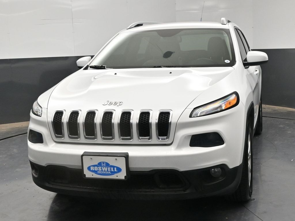 Used 2016 Jeep Cherokee Latitude 4x4 SUV