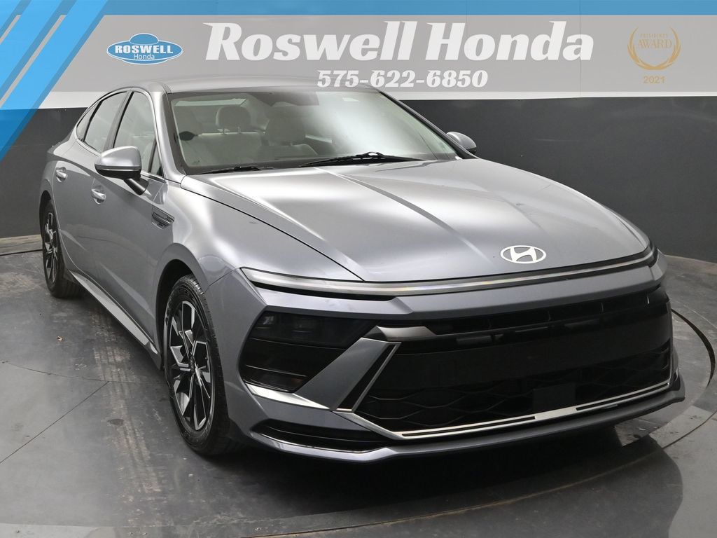 2025 Hyundai Sonata SEL's photo