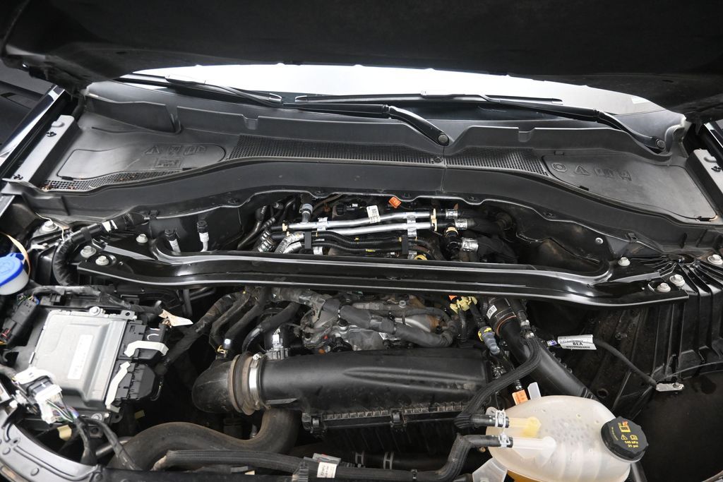 2025 Ford Explorer ST-LINE - Photo 13