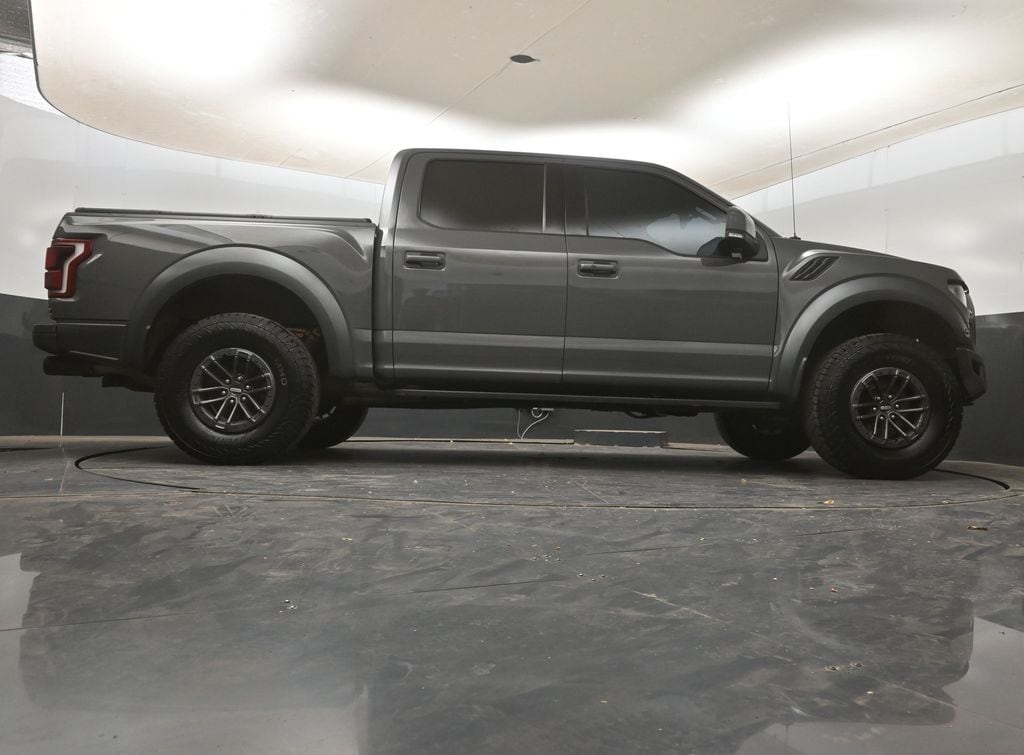 2020 Ford F-150 Raptor - Photo 21
