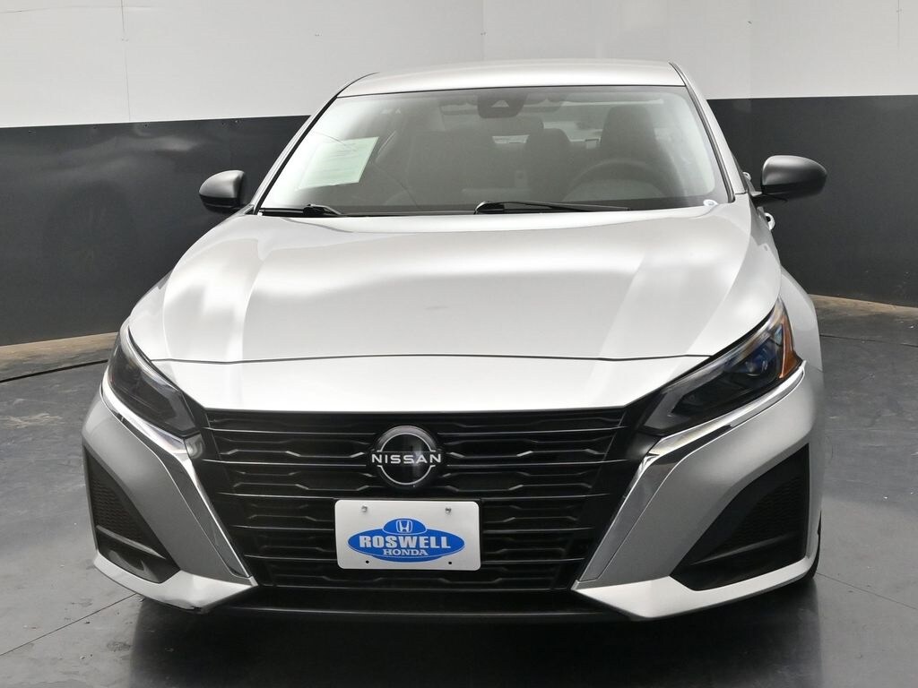 Used 2024 Nissan Altima 2.5 SV Sedan