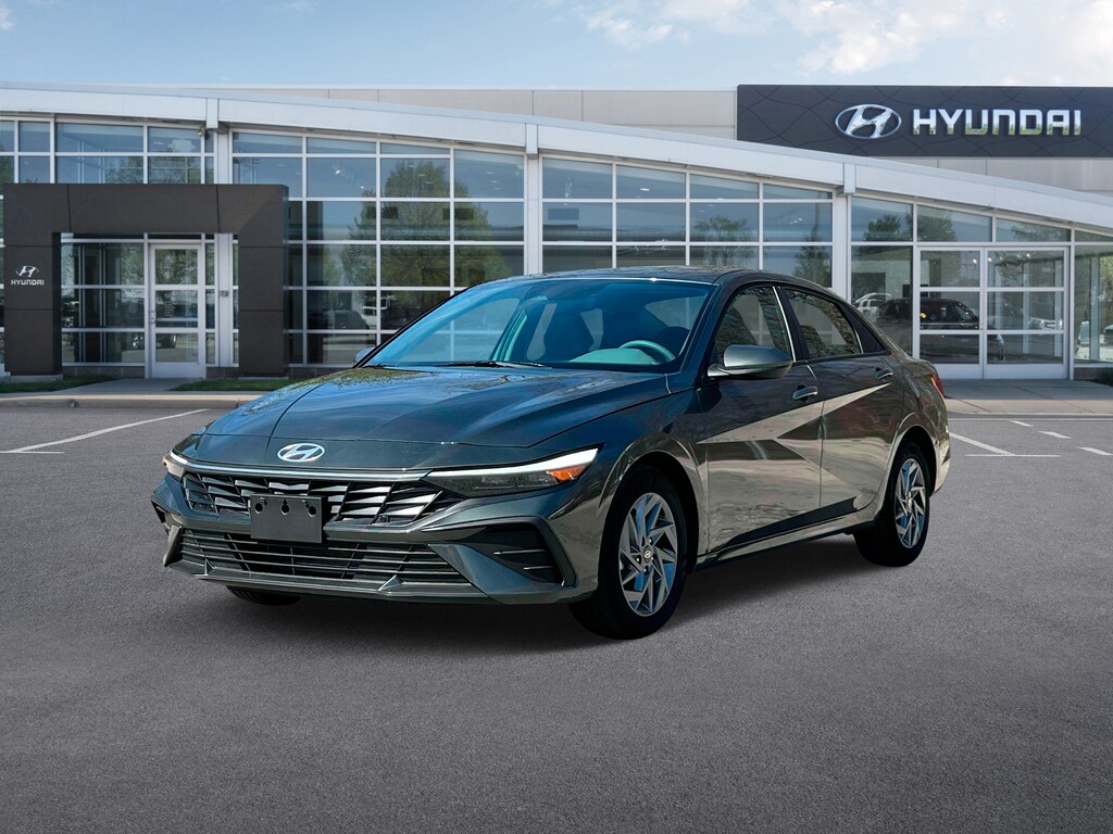 New 2024 Hyundai Elantra SEL Sedan