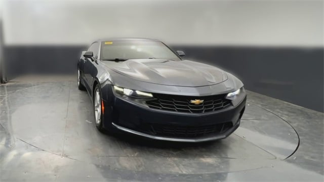 Used 2022 Chevrolet Camaro 1LT with VIN 1G1FB1RX3N0122104 for sale in Roswell, NM