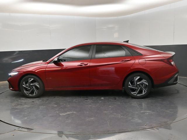 2025 Hyundai Elantra SEL - Photo 6
