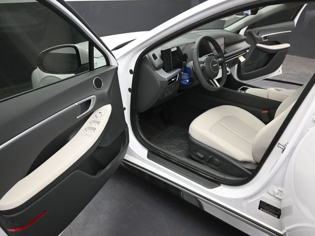 2026 Hyundai Sonata SEL - Photo 11