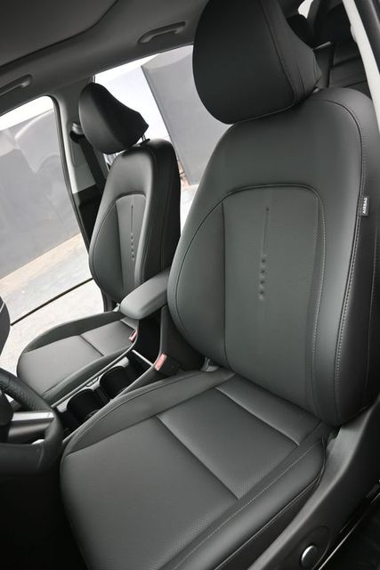 2026 Hyundai Kona Limited - Photo 11