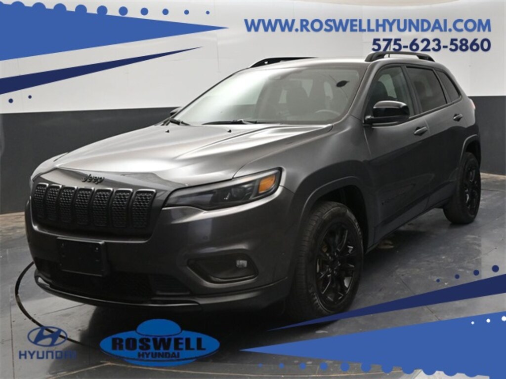 Used 2023 Jeep Cherokee Altitude Lux SUV
