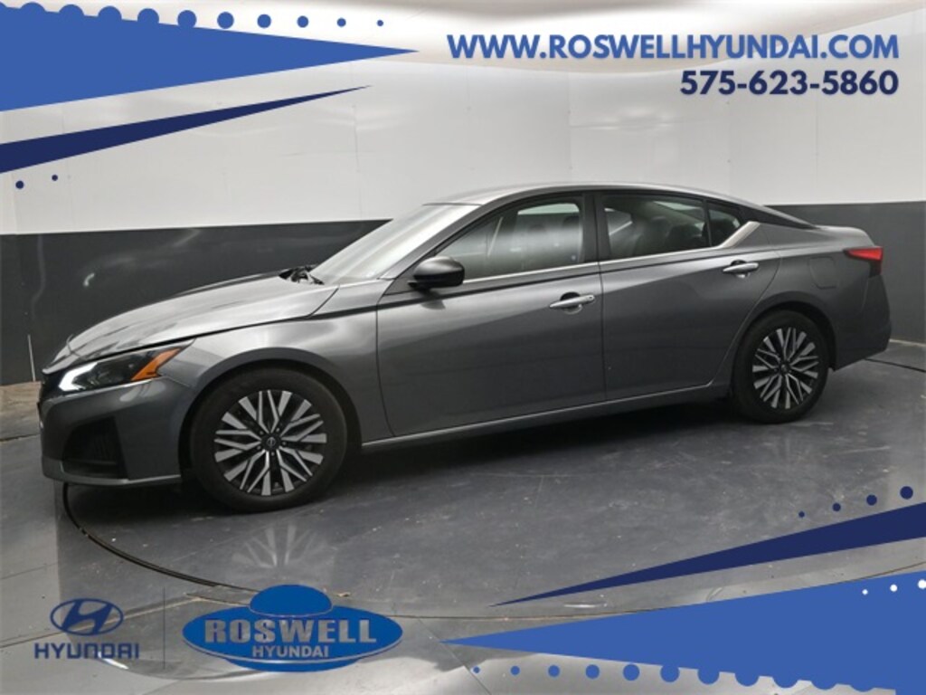 Used 2024 Nissan Altima 2.5 SV Sedan