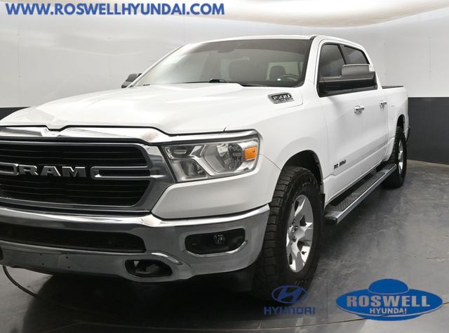 2020 RAM 1500 Big Horn/Lone Star 4x4 Crew Cab 5'7's photo