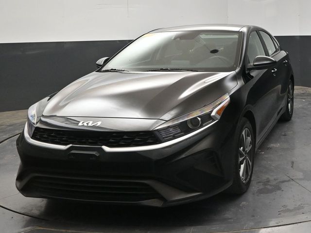 2024 Kia Forte LXS AT's photo