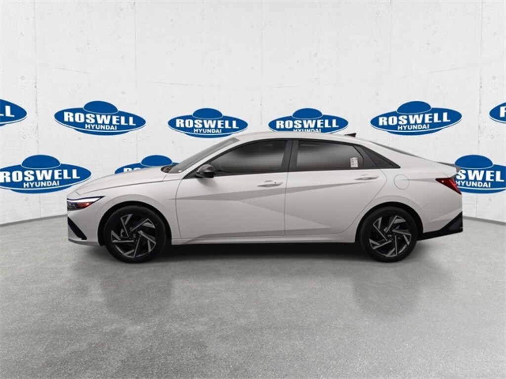 New 2025 Hyundai Elantra Hybrid SEL Sport Sedan