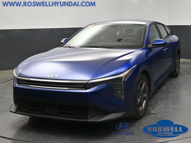 2025 Kia K4 LXS AT's photo