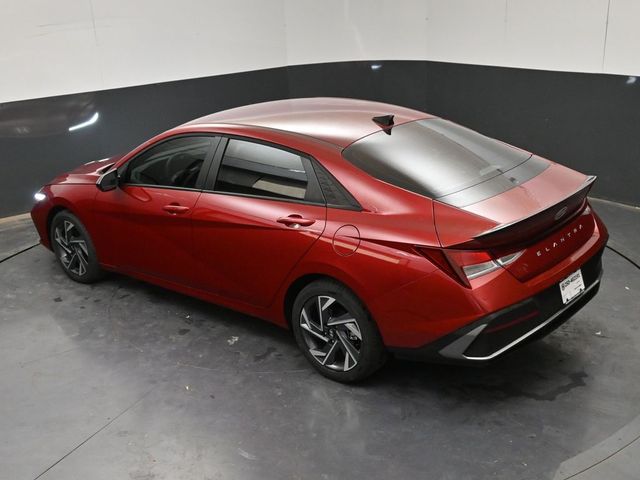 2025 Hyundai Elantra SEL - Photo 36