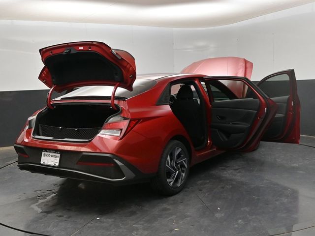 2025 Hyundai Elantra SEL - Photo 42