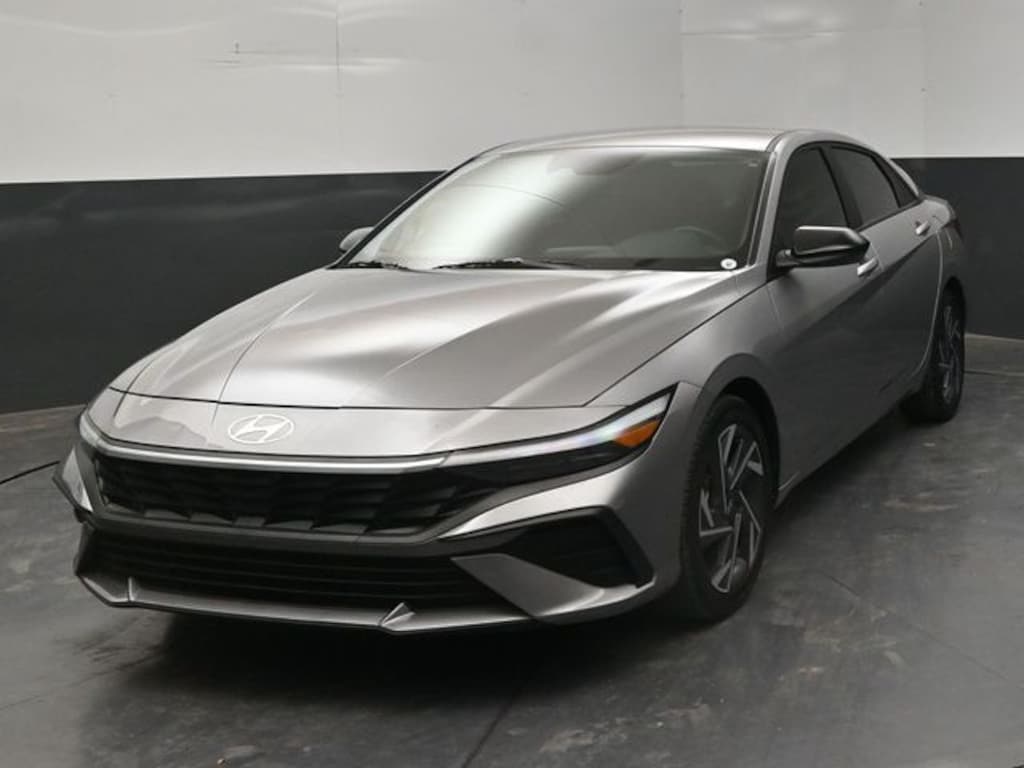 Used 2025 Hyundai Elantra SEL Sport Sedan