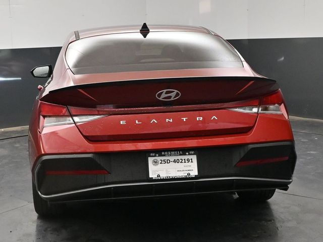 2025 Hyundai Elantra SEL - Photo 8