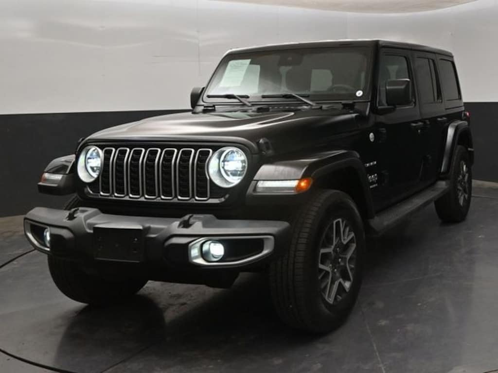 Used 2024 Jeep Wrangler Sahara SUV