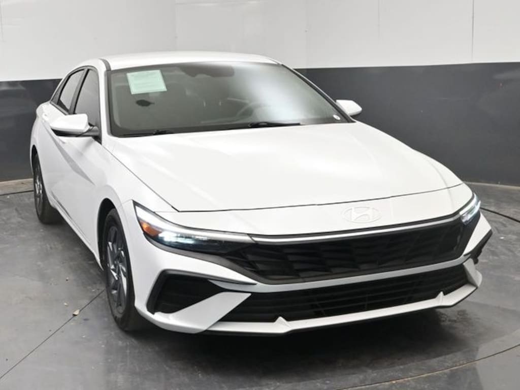Used 2024 Hyundai Elantra SEL Sedan