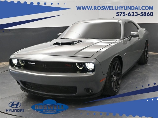 2017 Dodge Challenger R/T Plus's photo