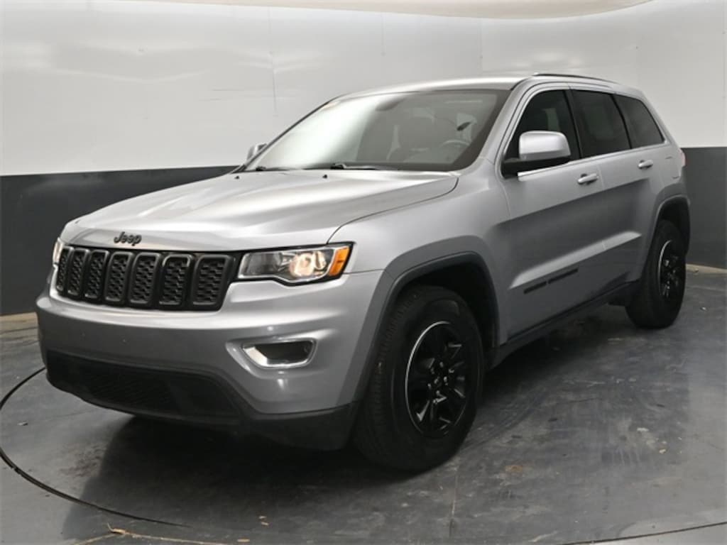 Used 2017 Jeep Grand Cherokee Laredo RWD SUV