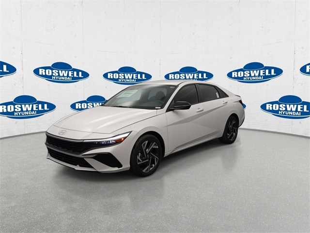 2025 Hyundai Elantra Hybrid Sedan 