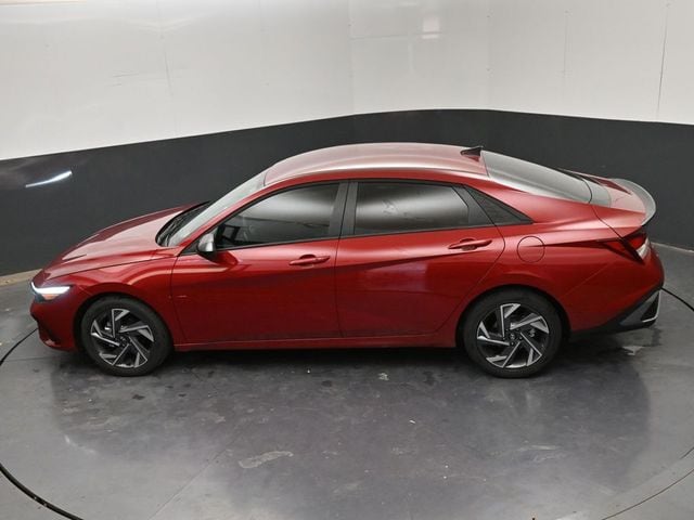 2025 Hyundai Elantra SEL - Photo 35