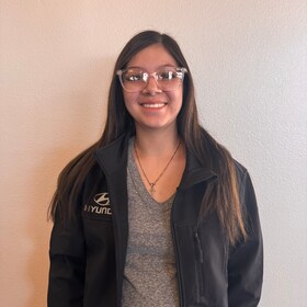 Staff member Paulina Delgado from ID_244a39