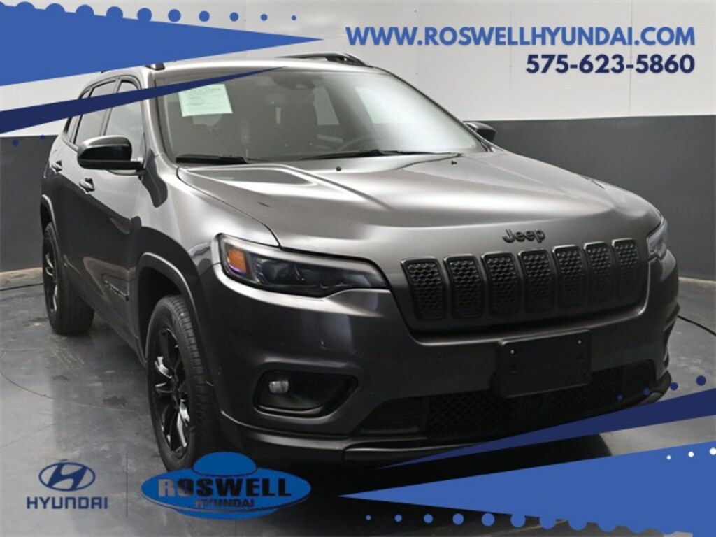 Used 2023 Jeep Cherokee Altitude Lux SUV