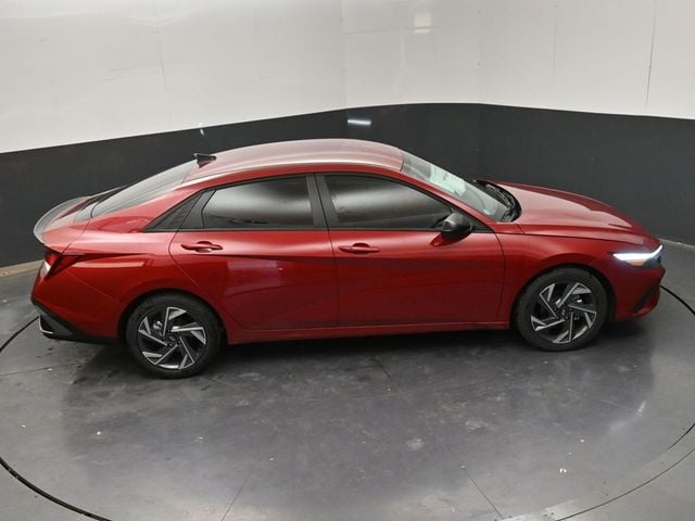 2025 Hyundai Elantra SEL - Photo 38
