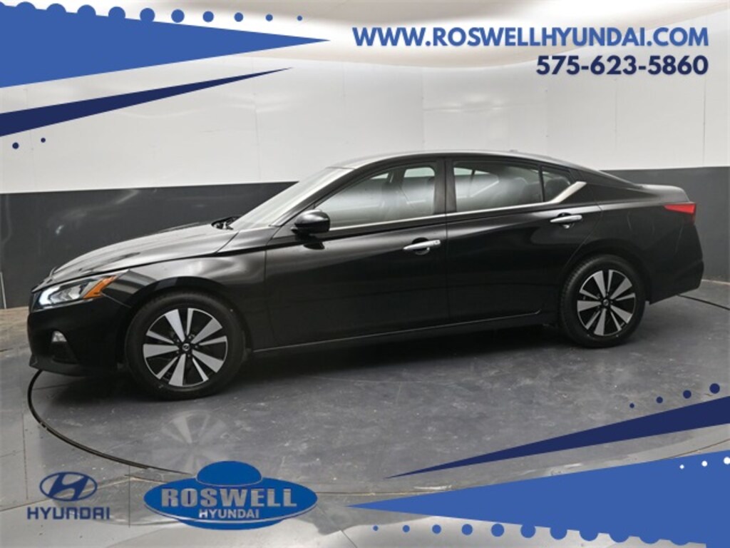 Used 2022 Nissan Altima 2.5 SV Sedan