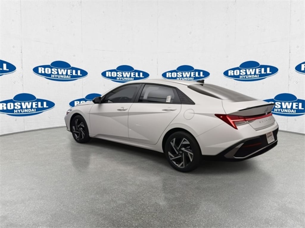 New 2025 Hyundai Elantra Hybrid SEL Sport Sedan