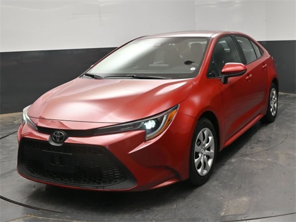 Used 2021 Toyota Corolla LE Sedan