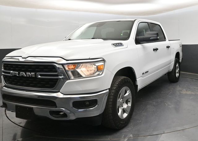 2024 RAM 1500 Big Horn/Lone Star 4x4 Crew Cab 5'7's photo