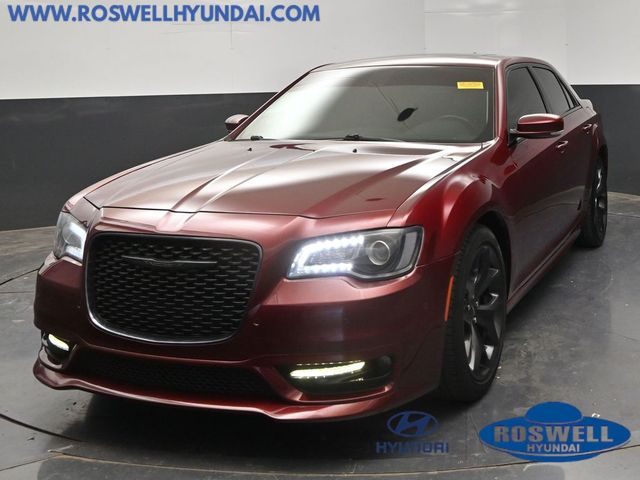 2020 Chrysler 300 Touring L's photo