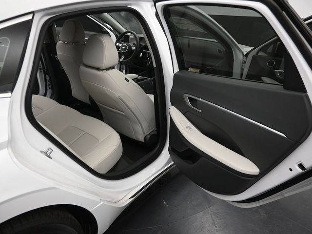 2026 Hyundai Sonata SEL - Photo 15