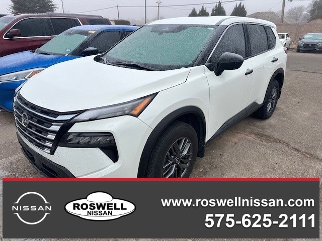 2024 Nissan Rogue S's photo