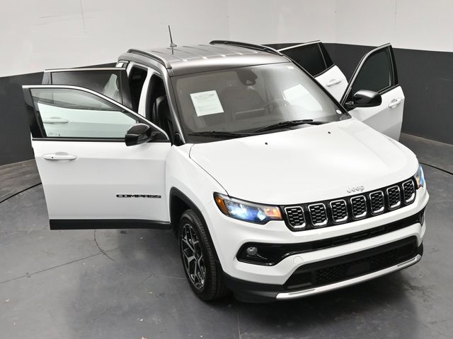 2025 Jeep Compass Limited - Photo 25