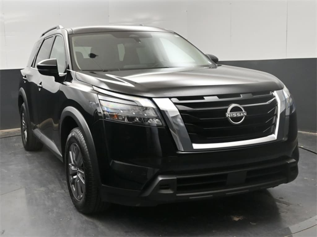 Used 2024 Nissan Pathfinder SV SUV