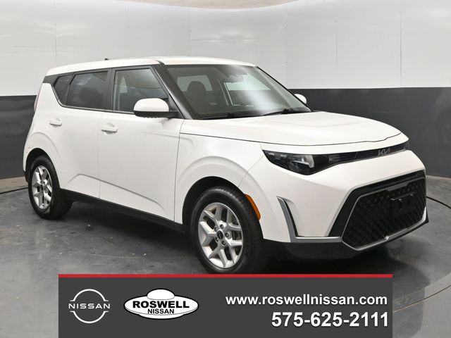 2023 Kia Soul 2.0L LX IVT's photo