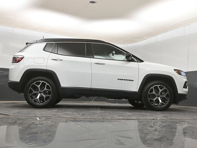 2025 Jeep Compass Limited - Photo 16