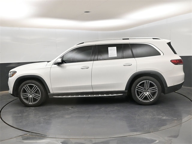 2022 Mercedes Benz GLS 450 4MATIC photo 2