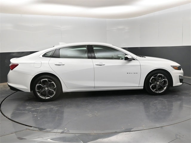 Used 2022 Chevrolet Malibu 1LT with VIN 1G1ZD5ST3NF127810 for sale in Roswell, NM