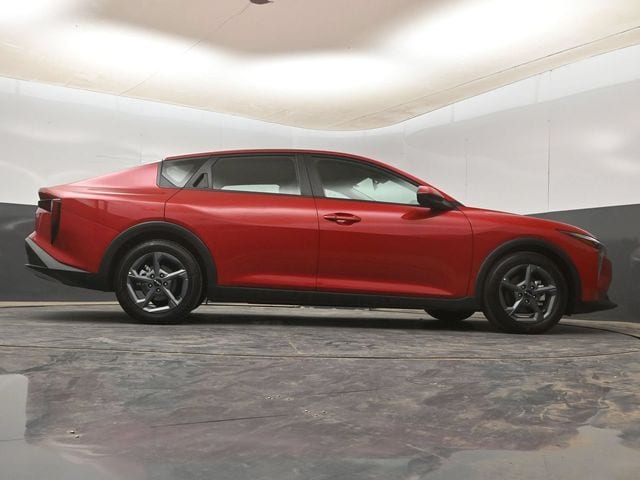 2025 Kia K4 LXS - Photo 16