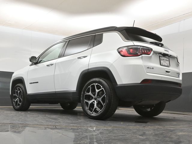 2025 Jeep Compass Limited - Photo 14