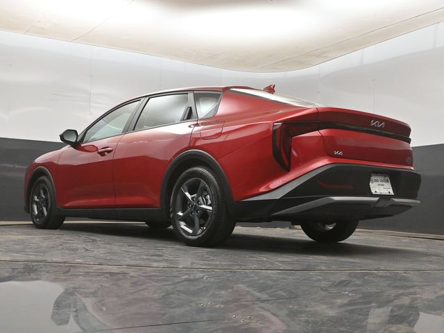 2025 Kia K4 LXS - Photo 14