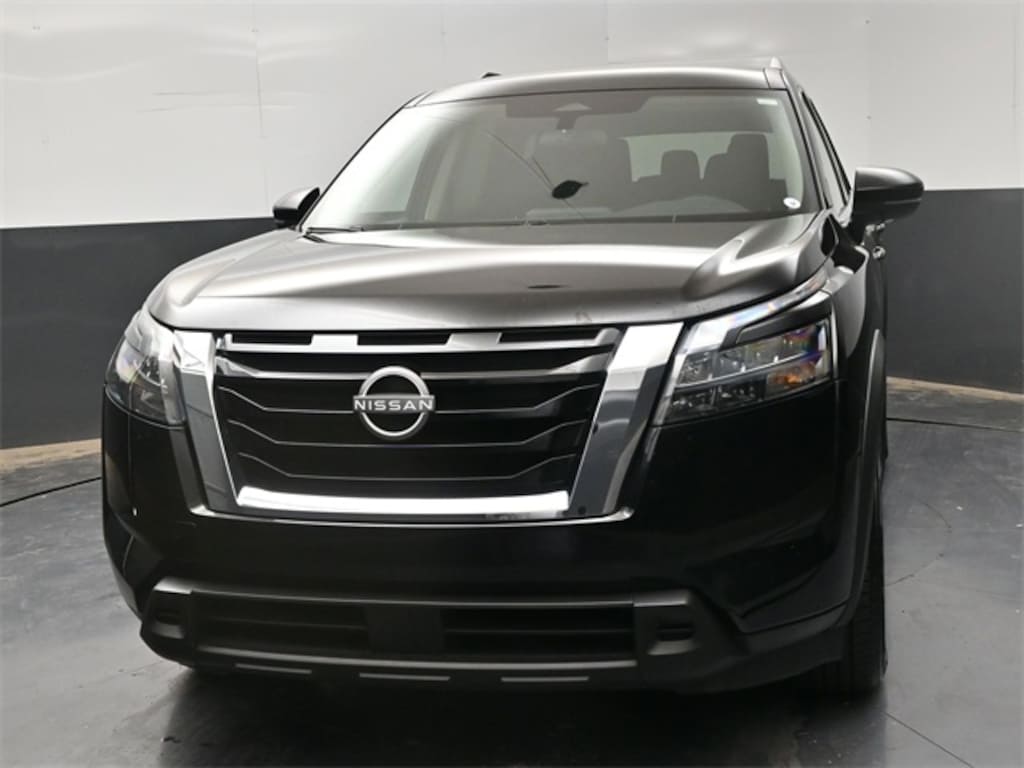 Used 2024 Nissan Pathfinder SV SUV