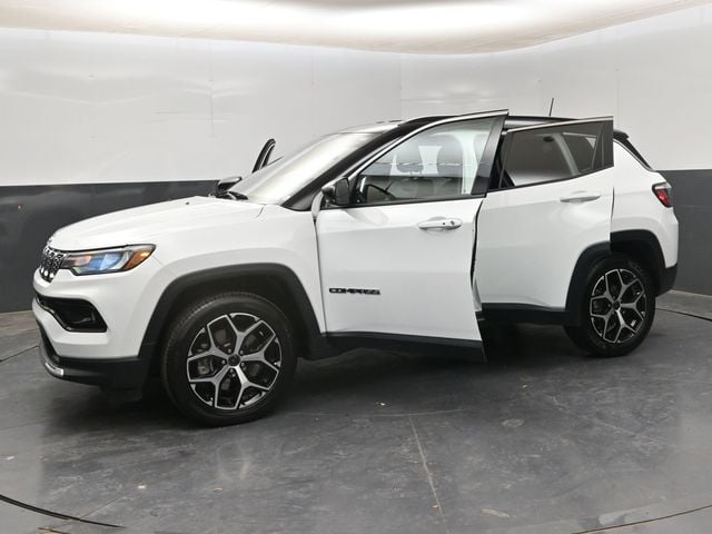 2025 Jeep Compass Limited - Photo 29