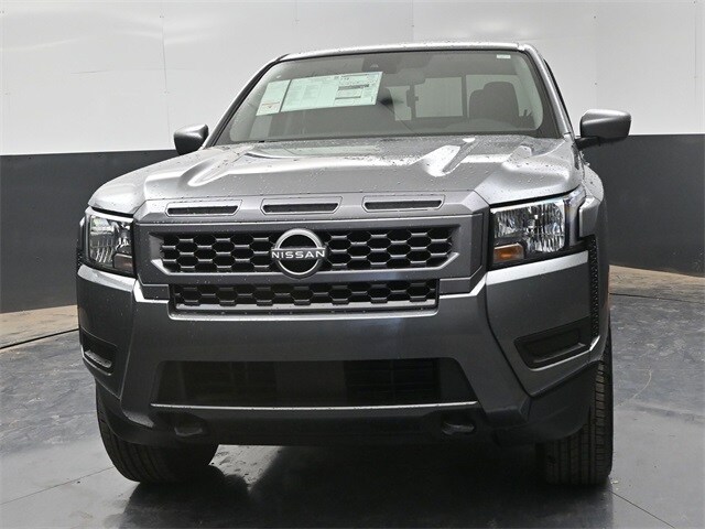 2025 Nissan Frontier SV photo 3